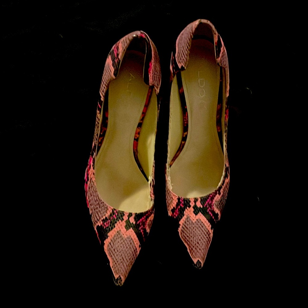 Aldo snakeskin high heels pointy toe